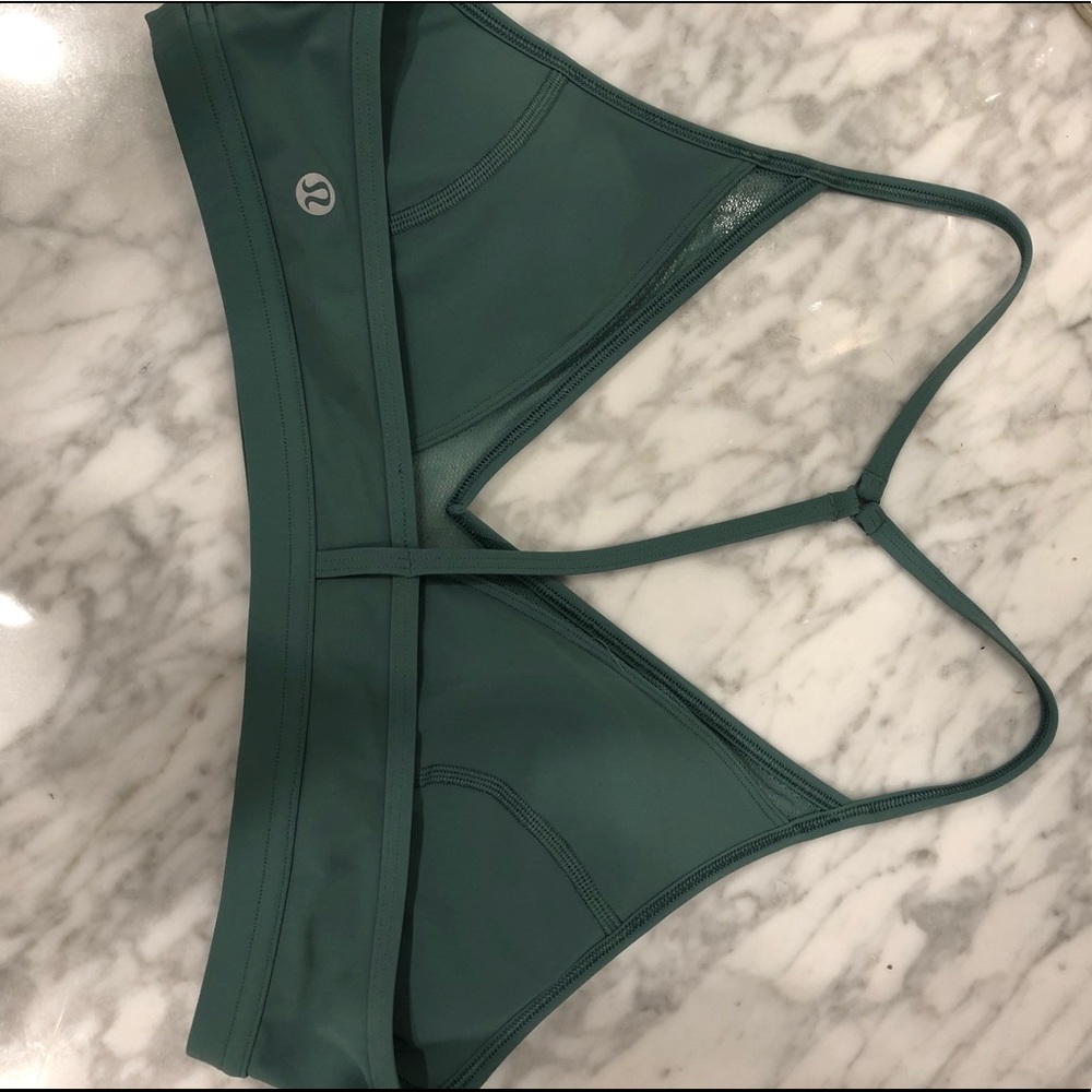 NWOT Lululemon sports bra